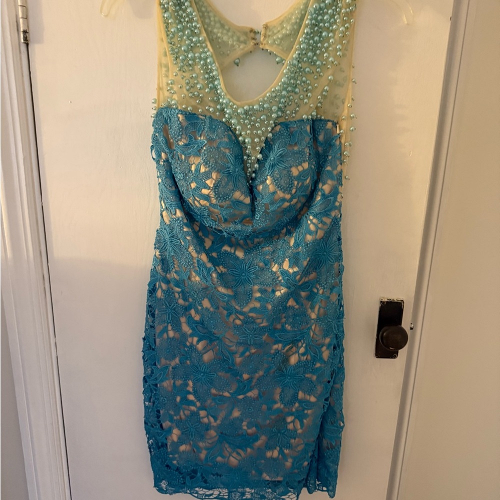 Vienna Prom Blue and Green Sequin Sheath Dress